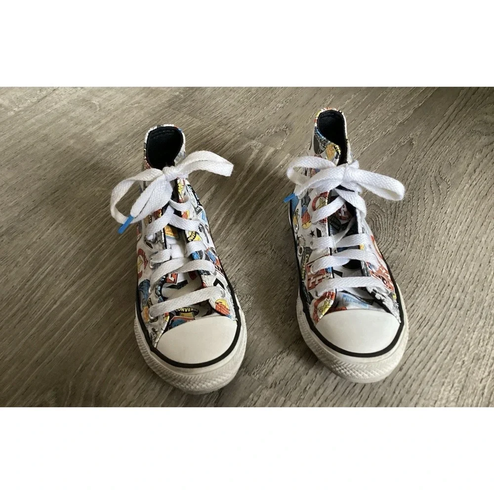 Converse Youth Size 11 All Star Jump Ball High Top Sneakers Chuck Taylor 672449C